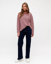 Load image into Gallery viewer, Easy Tuck Tee Long – Maroon