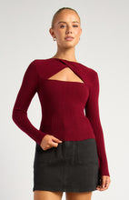 Load image into Gallery viewer, Front Twist Neckline Knit Top
