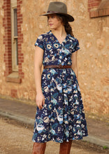 Load image into Gallery viewer, Vivien Dress Protea