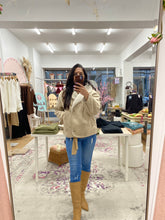 Load image into Gallery viewer, Smaibulun Faux Suede Sherpa Jacket – Cream