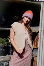 Load image into Gallery viewer, BUTTON VEST // ALMOND