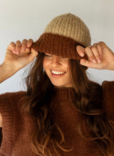 Load image into Gallery viewer, RILEY BEANIE // CAPPUCINO