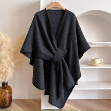 Load image into Gallery viewer, Smaibulun Wrap Poncho - Black
