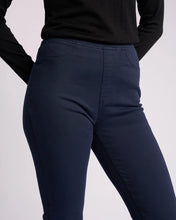 Load image into Gallery viewer, BAY KNIT PULL ON - CARBON