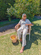 Load image into Gallery viewer, Floral Pants
