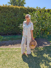Load image into Gallery viewer, Floral Pants
