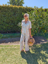 Load image into Gallery viewer, Floral Pants
