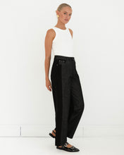 Load image into Gallery viewer, Two Tone Denim Jeans
