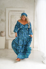 Load image into Gallery viewer, Eclectic Bohemian Bluebelle Fortune Teller Maxidress Long Sleeve Retro Floral Print
