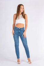 Load image into Gallery viewer, 3049 THE SKINNY STRAIGHT
