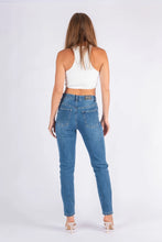 Load image into Gallery viewer, 3049 THE SKINNY STRAIGHT
