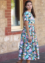 Load image into Gallery viewer, Claudia Dress Sweet Spot
