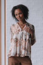 Load image into Gallery viewer, Parisian Flower top - Latte
