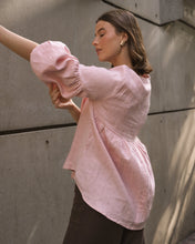 Load image into Gallery viewer, LIGHT PINK LINEN V NECK PUFF LEEVE TOP
