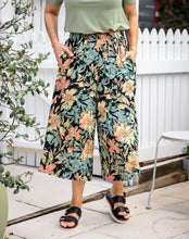 Load image into Gallery viewer, Peyton Pants - Botanic Green
