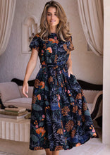 Load image into Gallery viewer, Vivien Dress Queen Protea
