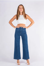 Load image into Gallery viewer, STRETCH WIDE LEG JEANS
