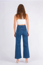 Load image into Gallery viewer, STRETCH WIDE LEG JEANS
