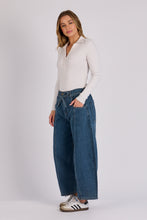 Load image into Gallery viewer, Barrel Jeans - OTW
