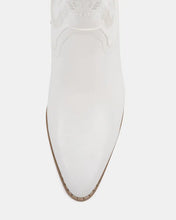 Load image into Gallery viewer, Hallow Boots - White
