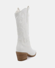 Load image into Gallery viewer, Hallow Boots - White
