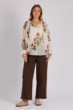 Load image into Gallery viewer, Gathered Neckline Blouse - White Floral

