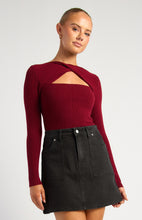 Load image into Gallery viewer, Front Twist Neckline Knit Top
