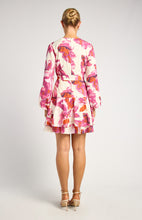 Load image into Gallery viewer, Floral Print Dress With Ruffle Hem
