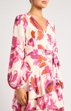 Load image into Gallery viewer, Floral Print Dress With Ruffle Hem
