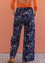 Load image into Gallery viewer, Esta Corduroy Pants Meadow
