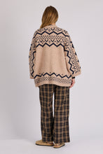 Load image into Gallery viewer, Relaxed Cardigan - Oatmeal And Navy
