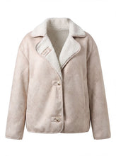 Load image into Gallery viewer, Smaibulun Faux Suede Sherpa Jacket – Cream
