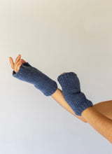 Load image into Gallery viewer, FINGERLESS GLOVES // PACIFIC BLUE
