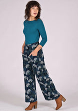 Load image into Gallery viewer, Esta Corduroy Pants Yarrow
