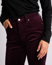 Load image into Gallery viewer, ARCH CORD PANT - MULBERRY
