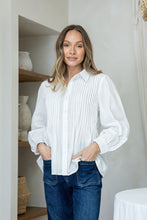 Load image into Gallery viewer, Bowie Pintuck Blouse | White
