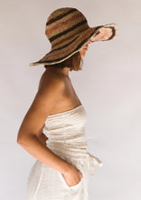 Load image into Gallery viewer, JANIS WIDE BRIM HAT // SAMBA
