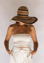 Load image into Gallery viewer, JANIS WIDE BRIM HAT // SAMBA
