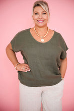 Load image into Gallery viewer, Best Linen Tee – Khaki
