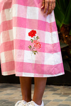Load image into Gallery viewer, REOLA MIDI DRESS-FLORAL PINK CHECK

