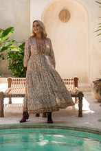 Load image into Gallery viewer, Eclectic Bohemian Suzi Maxidress Caramel Floral
