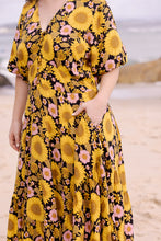 Load image into Gallery viewer, Vera Maxi Dress

